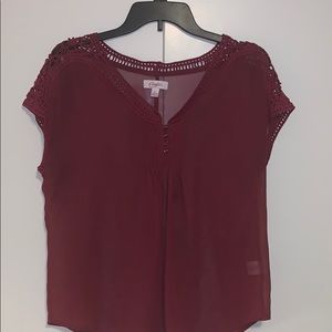 Candie’s red short sleeve blouse